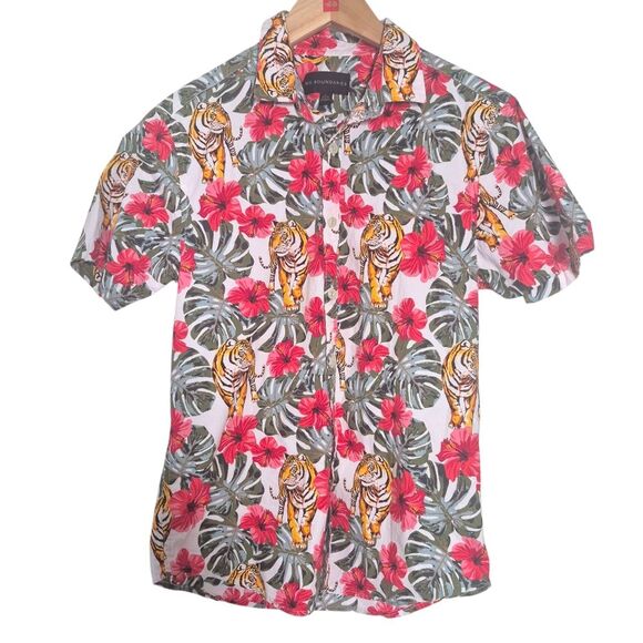 No Boundaries Men's Tiger Print Hawaiian Button Down Shirt Size Small (34-38) - Picture 2 of 5